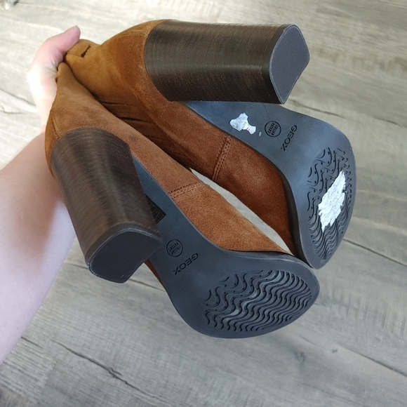 Geox Salice Suede Heeled Ankle Boots - Picture 5 of 7